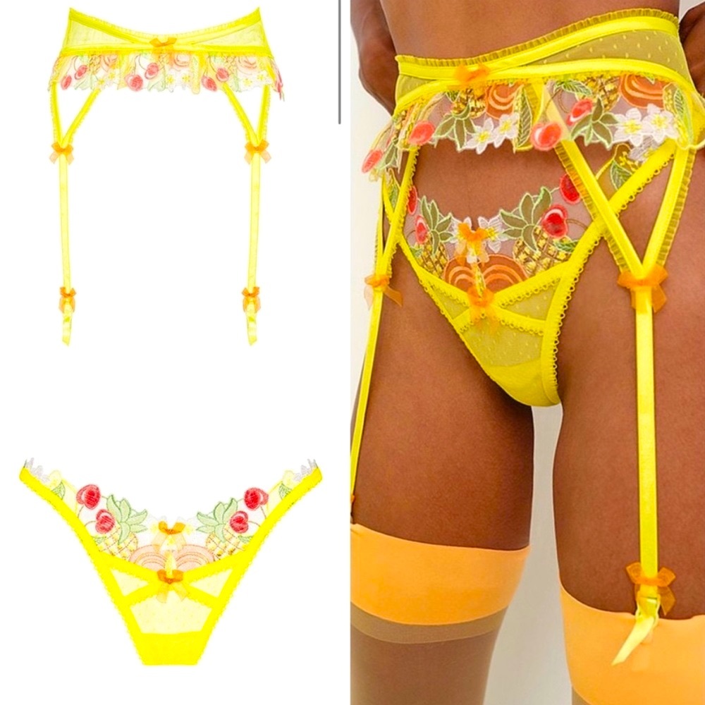 2pc- NWT FOR LOVE AND LEMONS PANTY + MATCHING GARTER, S
